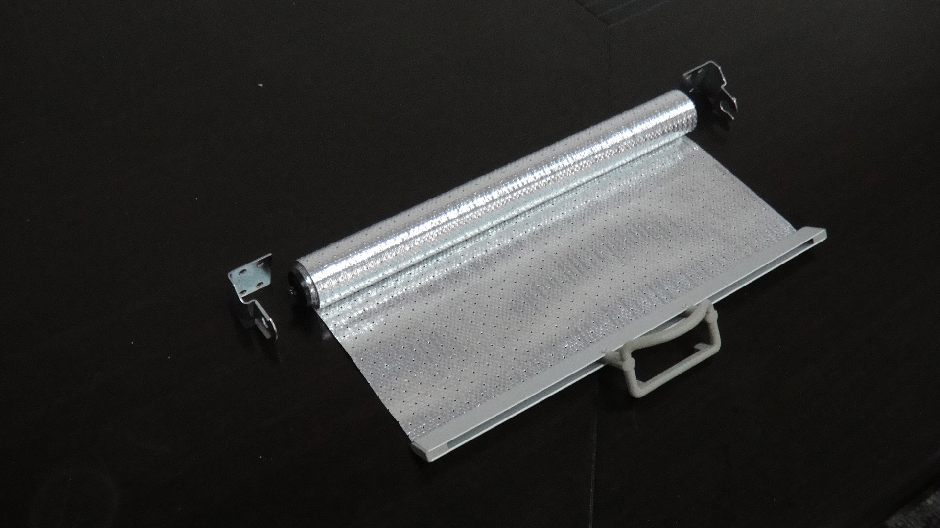 厂家直销 冷藏展示柜节能耗电夜间帘 阻尼式铝箔布基夜幕帘批发