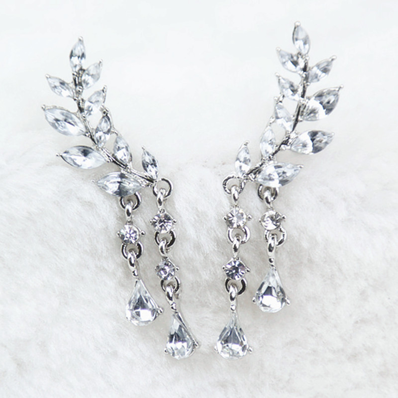 Retro Leaf Tassel Earrings Alloy Diamond-studded Crystal Earrings Wholesale display picture 7