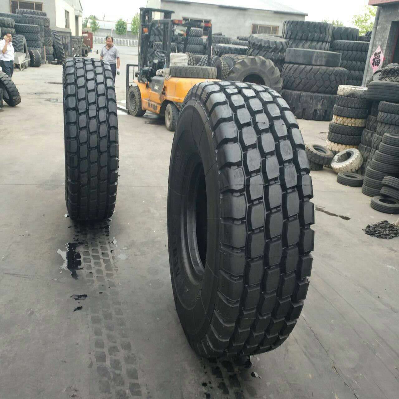 长期供应风神 16.00R25 机场牵引车 工程机械 起重机轮胎