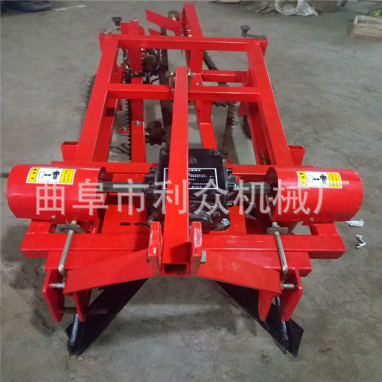 连云港 链条传动花生收获机 四轮带花生收获机