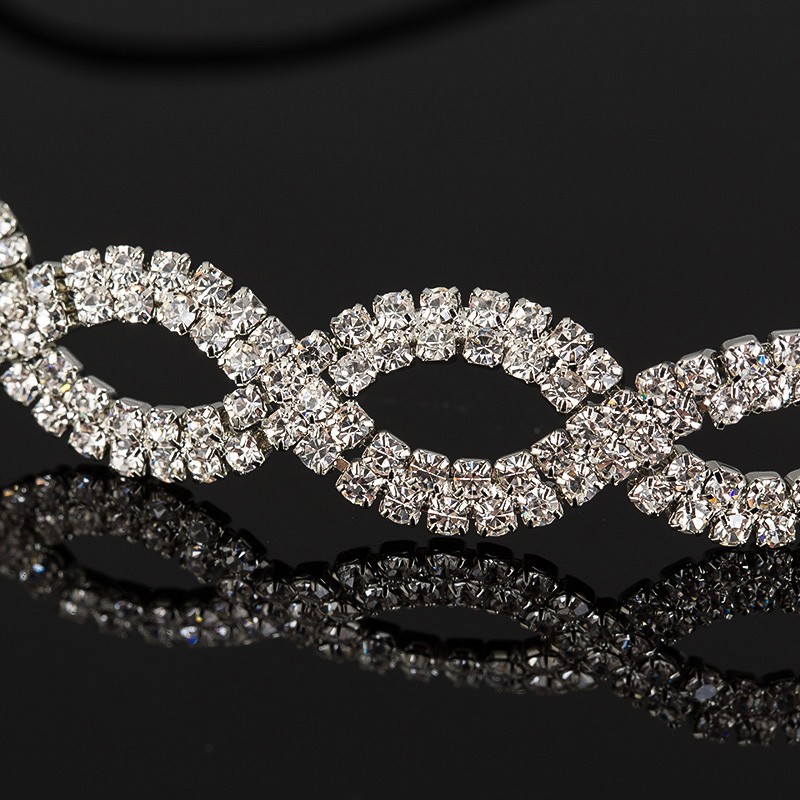 Cerchietto elegante con perle e strass accessorio capelli alla moda_voghion.com
