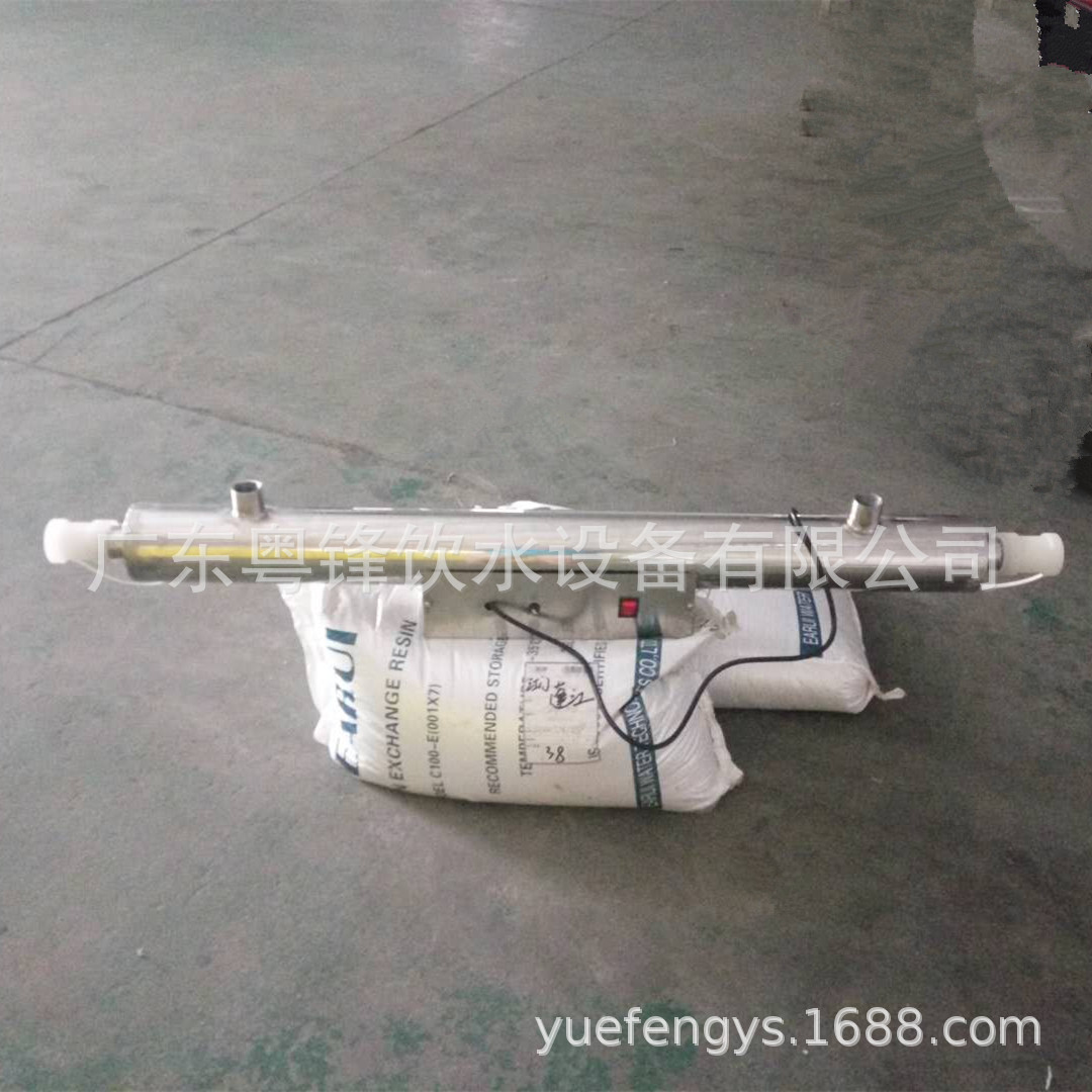 厂家直供水处理用UV紫外线杀菌器 不锈钢管道过流式紫外灯消毒器