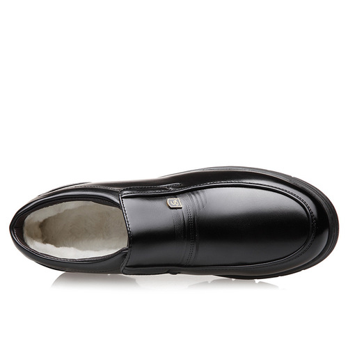 Winter men's dad cotton shoes, middle-aged and elderly men's plus velvet warm casual leather shoes, non-slip slip-ons, thick plush velvet men's shoes