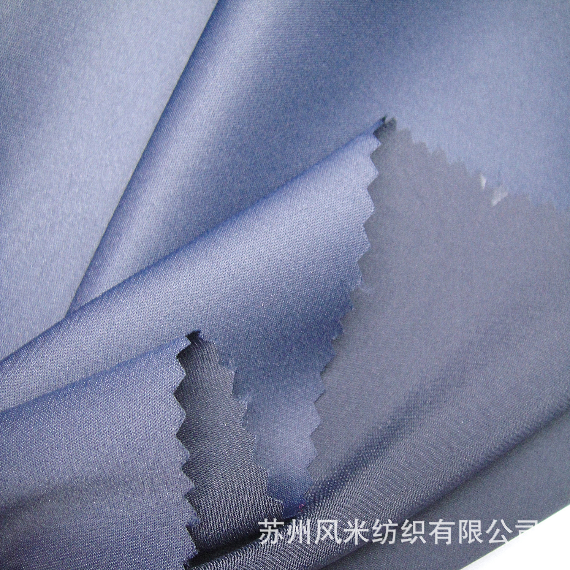 T400破卡 145克 全涤  风衣 外套面料