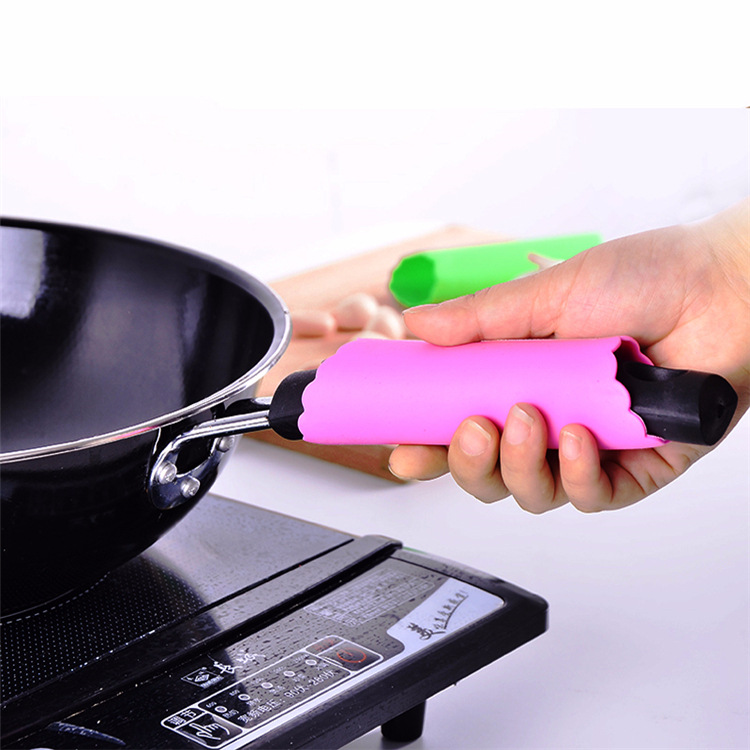 Silicone Garlic Peeler Wholesale Fast and Does Not Hurt Your Hands Garlic Peeler Creative Kitchen Gadgets Factory Supply