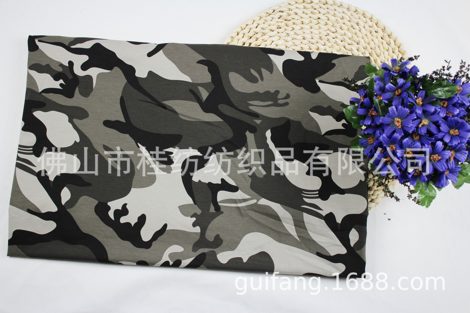 现货供应40支拉架针织迷彩  平纹灰色迷彩 军训迷彩布料