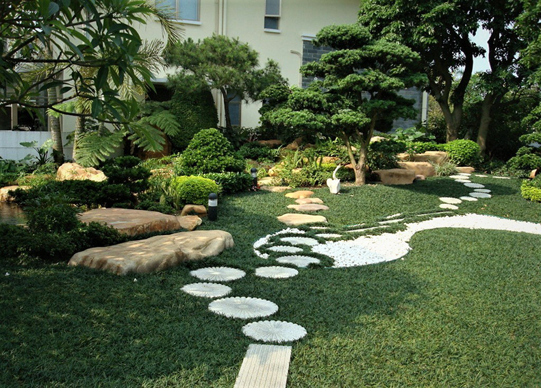 12高档黄蜡石草地布景效果