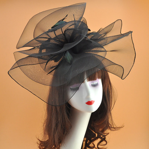 Singer stage performance pillbox hat party Model hair white gauze catwalk exaggerated retro fascinator super horse hat modelling stage show hairpin