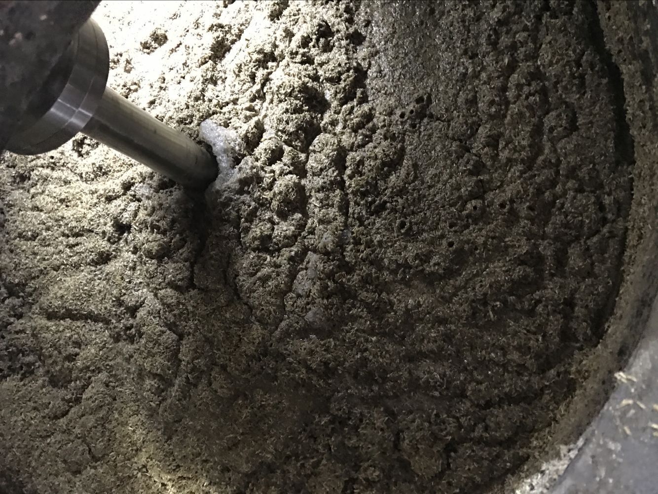 加工定制各型号精油提取设备、沉香精油水汽蒸馏提取设备