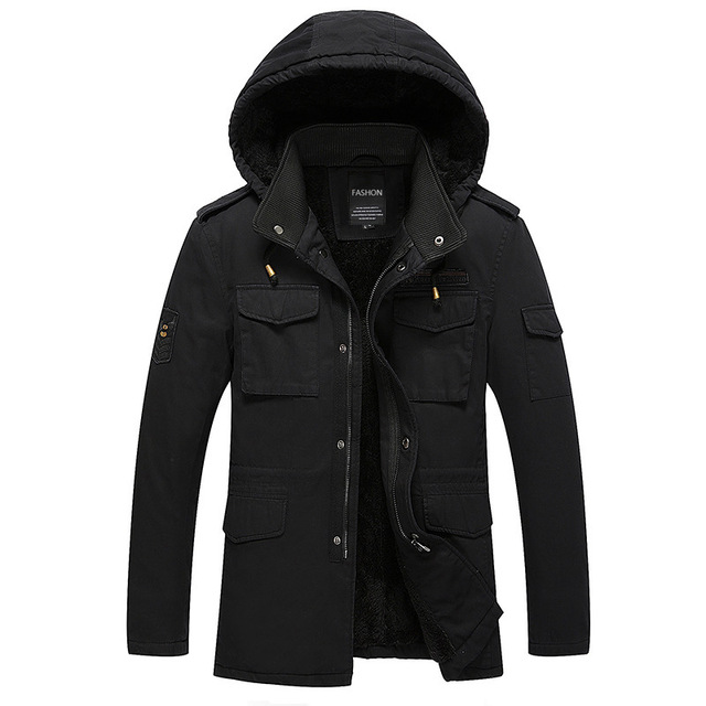 Men’s hooded and plush coat in autumn and winter