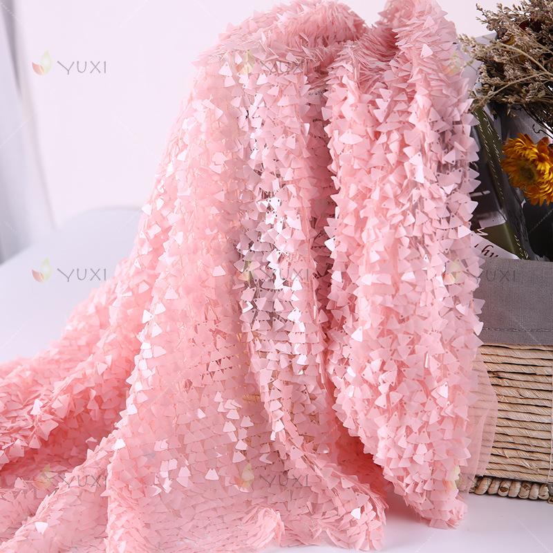 新款满版特种珠片绣三角星亮片布料 礼服舞台服装装饰布绣花面料