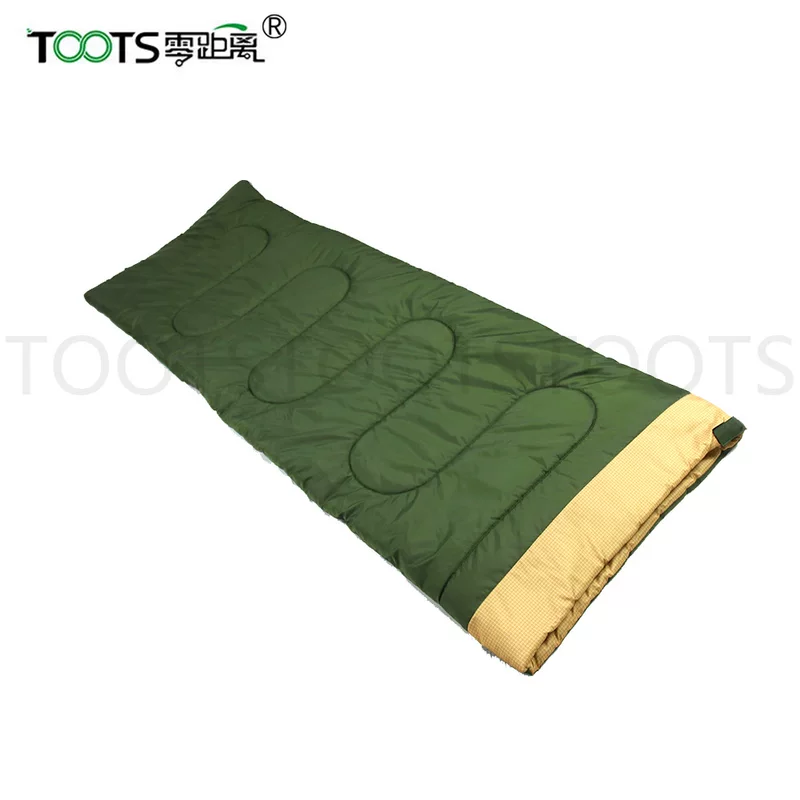 Travel keep warm green handheld comfortable sleeping bag for adults, polyester