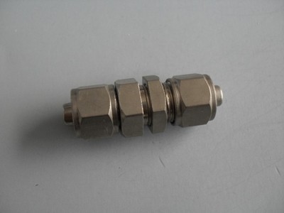 气动接头YLT快拧式FN-S直通穿板气动管接头全铜镀镍接头