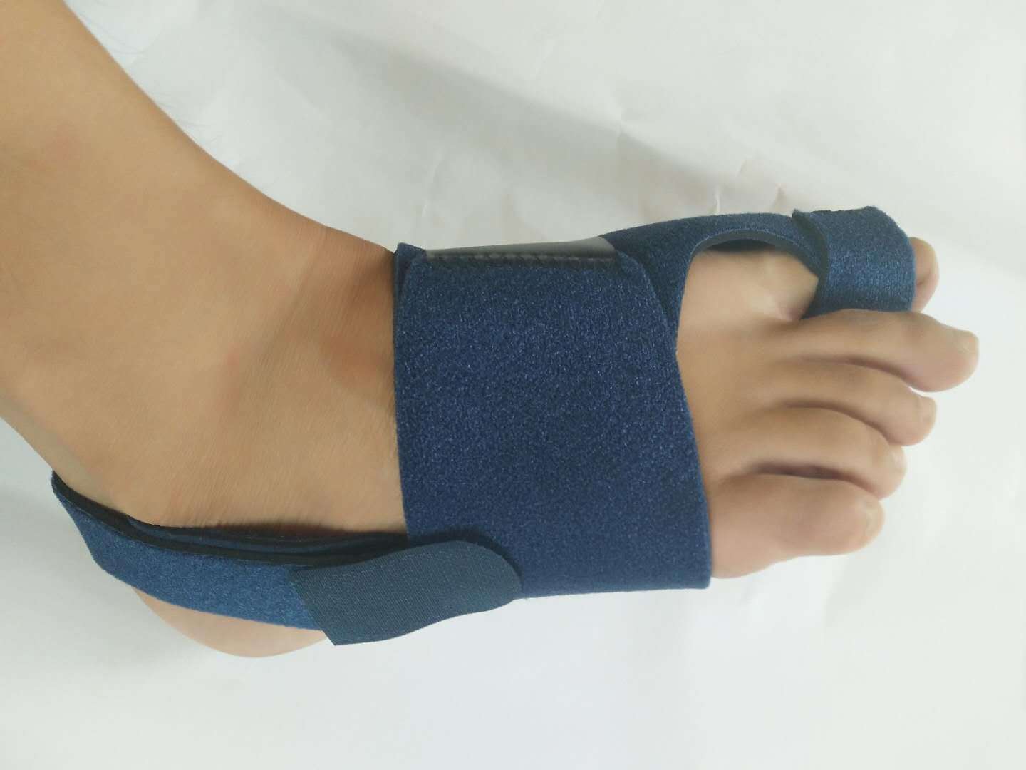 脚踝扭伤固定夹板 崴脚防护固定脚踝绷带 护脚腕钢板护踝运动护具-阿里巴巴