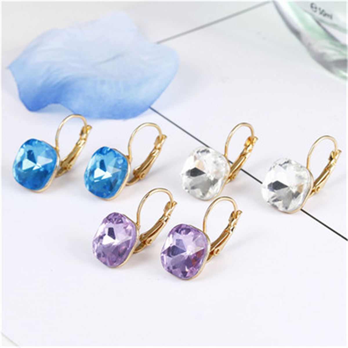 Micro-inlaid Square Diamond Earrings display picture 2