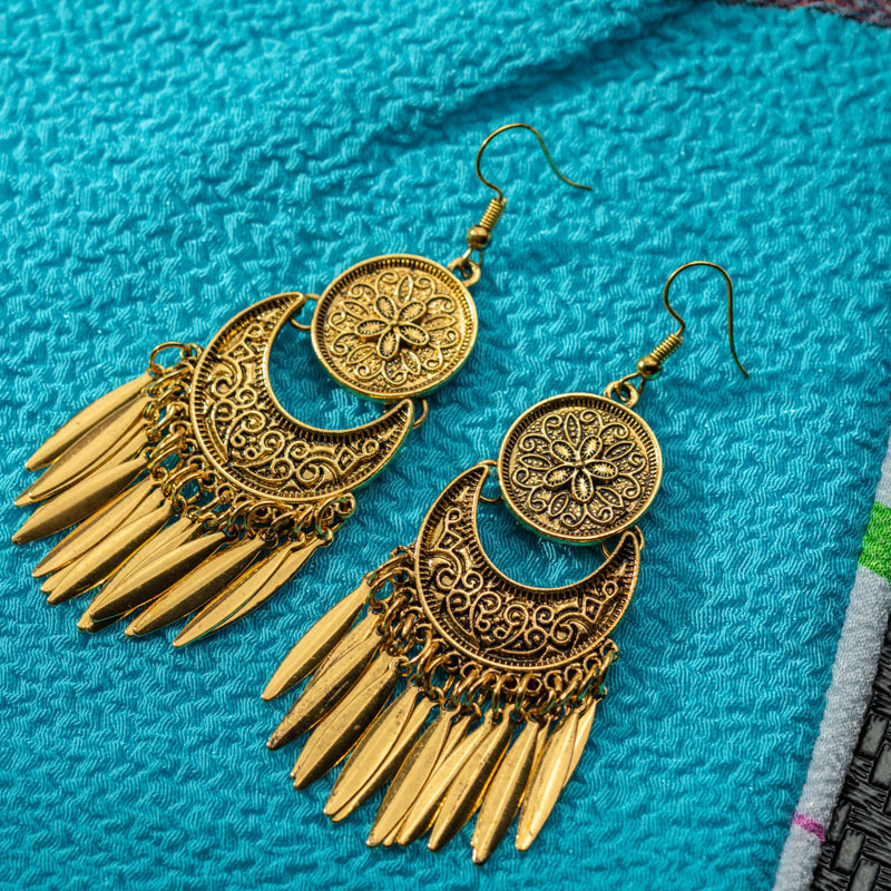 1 Pair Ethnic Style Flower Metal Plating Women's Drop Earrings display picture 1