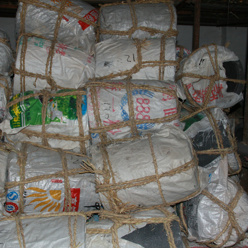 h供应熔铝碳化硅石墨坩埚