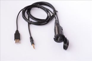 �m�Ö|�Lѩ�F�� ���� ������ ������ USB  AUX�ӿ� USB AUX����