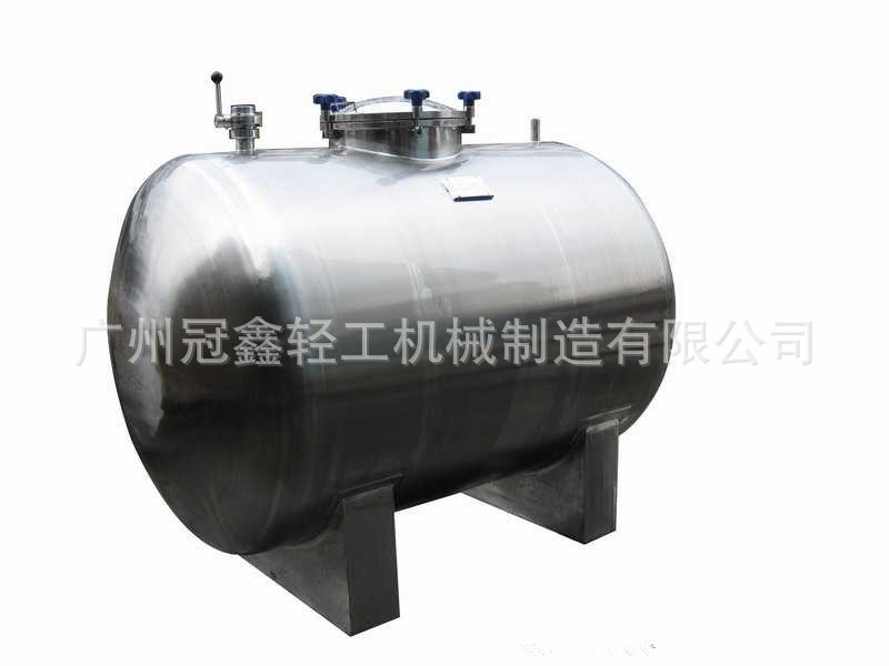 2吨卧式储罐 卫生级储罐 食用油储罐 食品饮料储罐 酒水运输罐