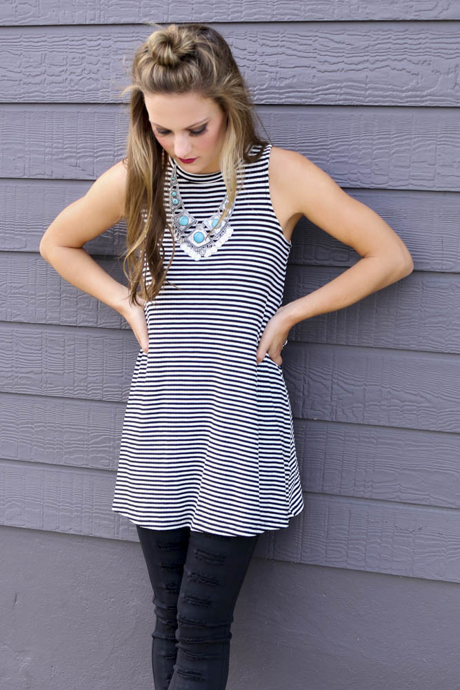 Womens Striped Sleeveless Dress Summer Fashion Round Neck Comfortable Fabric Casual Wear Wholesale Available