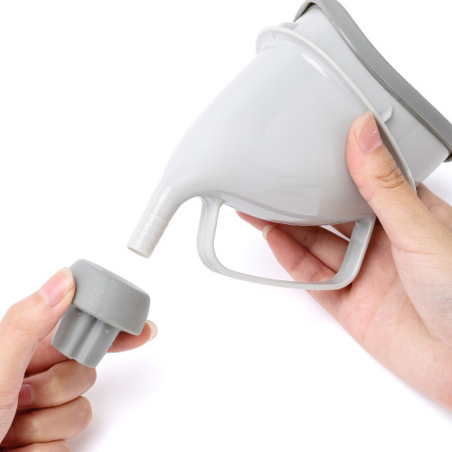 Car-mounted portable urinal for women, outdoor travel standing emergency urinal, car urinal for the elderly and children