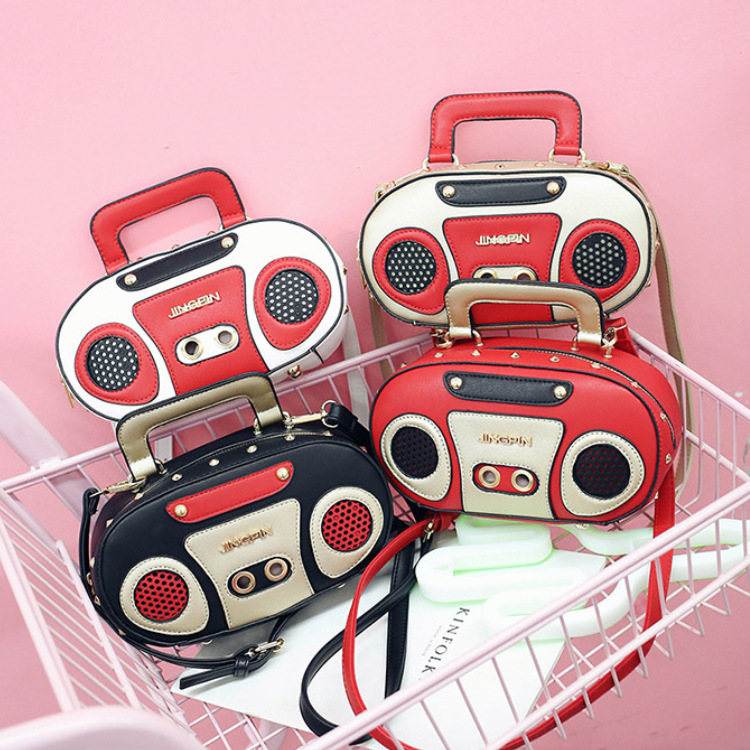 Bolso de Mano Estilo Radio Retro de PU