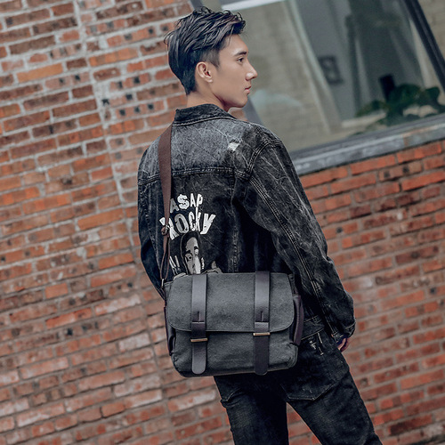 Factory direct sales handbag canvas shoulder bag crossbody bag men's fashion trendy bag casual Korean version IPAD casual bag