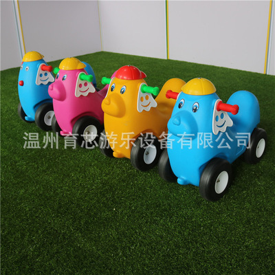 厂家直销幼儿园滑滑车儿童溜溜车咪咪狗多色摇马学步车动物车玩具
