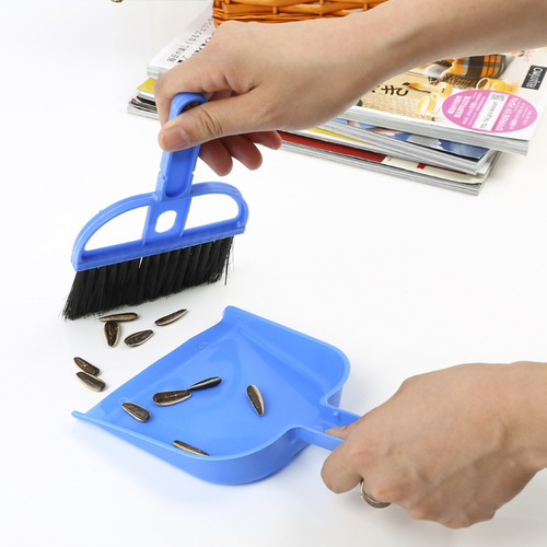 Wholesale Manufacturer Mini Desktop Shovel Small Broom Set Computer Keyboard Cleaning Brush Pet Waste Scoop