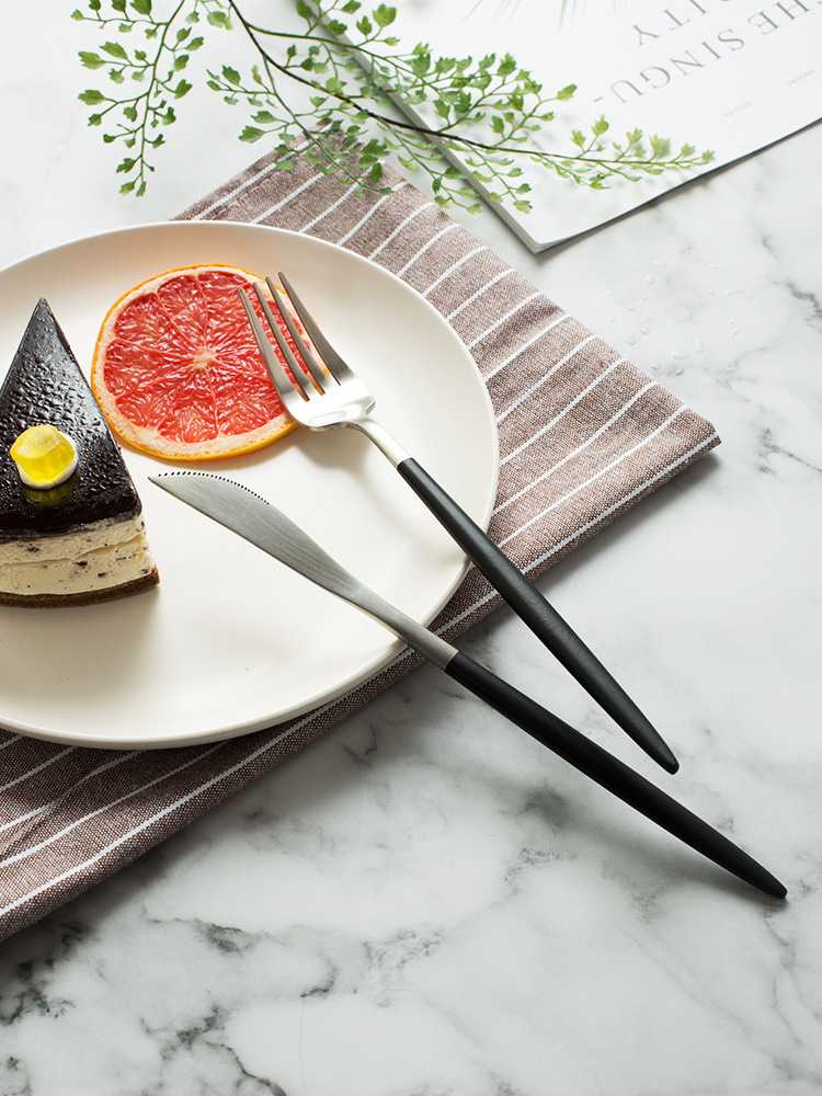 Cuchillo y tenedor de estilo occidental traje de cuchara Cuchillo y tenedor de acero inoxidable 304 de metal