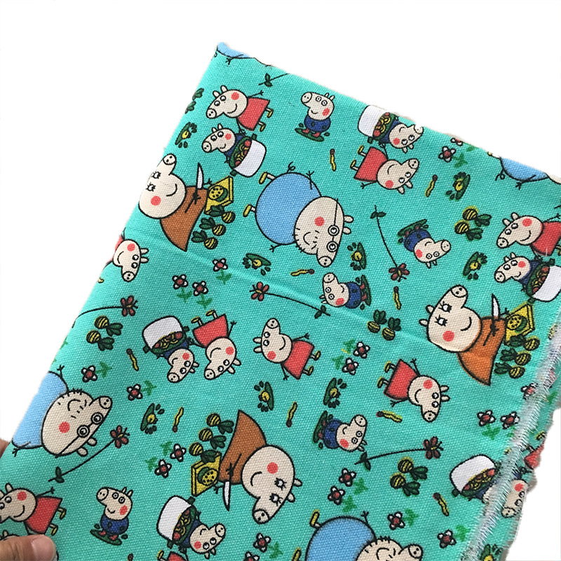 밝은 색의 돼지