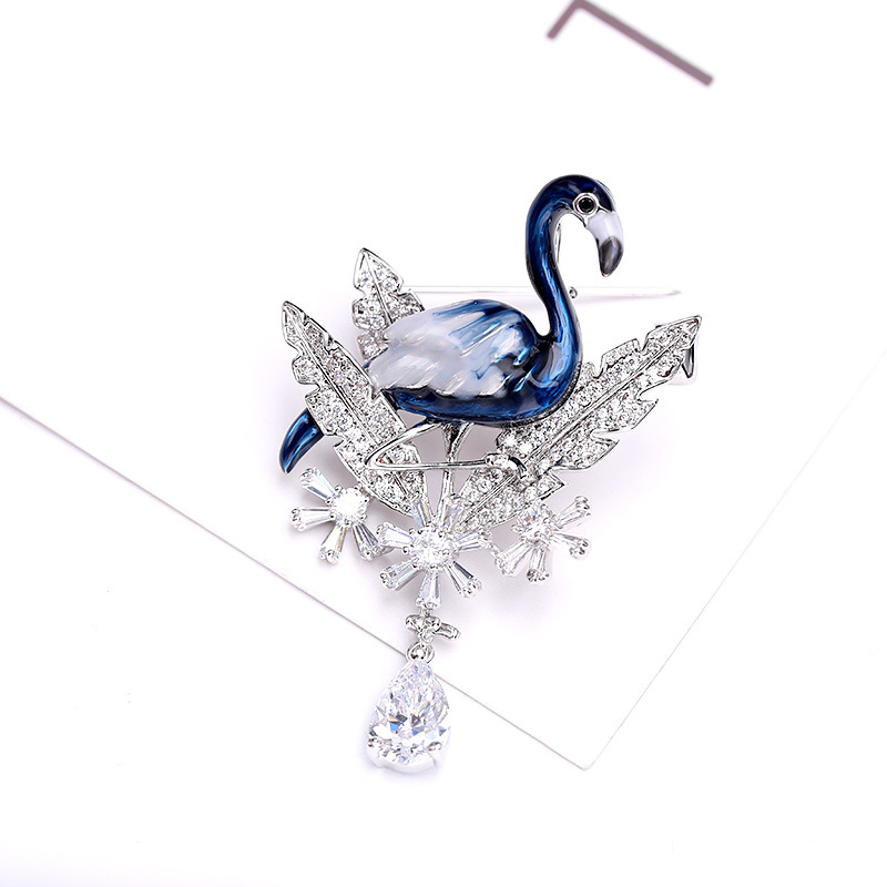 Atuendo De Moda Coreana Brillo Zircon Flamenco Broche Suéter Abrigo display picture 4