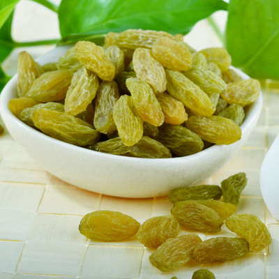 新疆绿葡萄干500克 1斤 特产无核白吐鲁番葡萄干大粒干净孕妇零食|ru