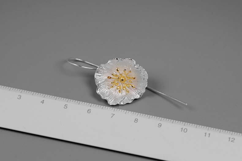 Grazia Jewelry Silvery Nectar Flower Earrings