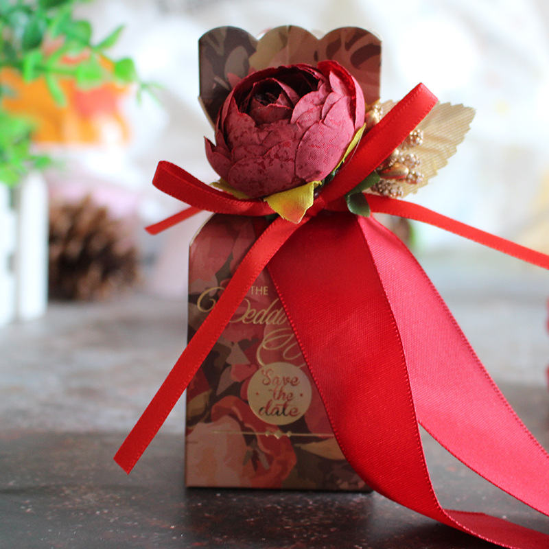 糖果盒婚礼鱼尾花朵喜糖盒欧式纸质喜糖盒子创意烫金婚庆用品糖盒