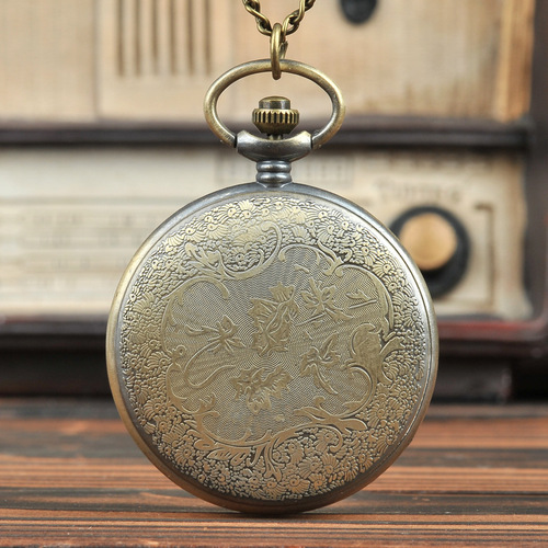 Retro hollow red scarf little prince pocket watch starry sky prince pocket watch little boy pocket watch manufacturer wholesale 1020