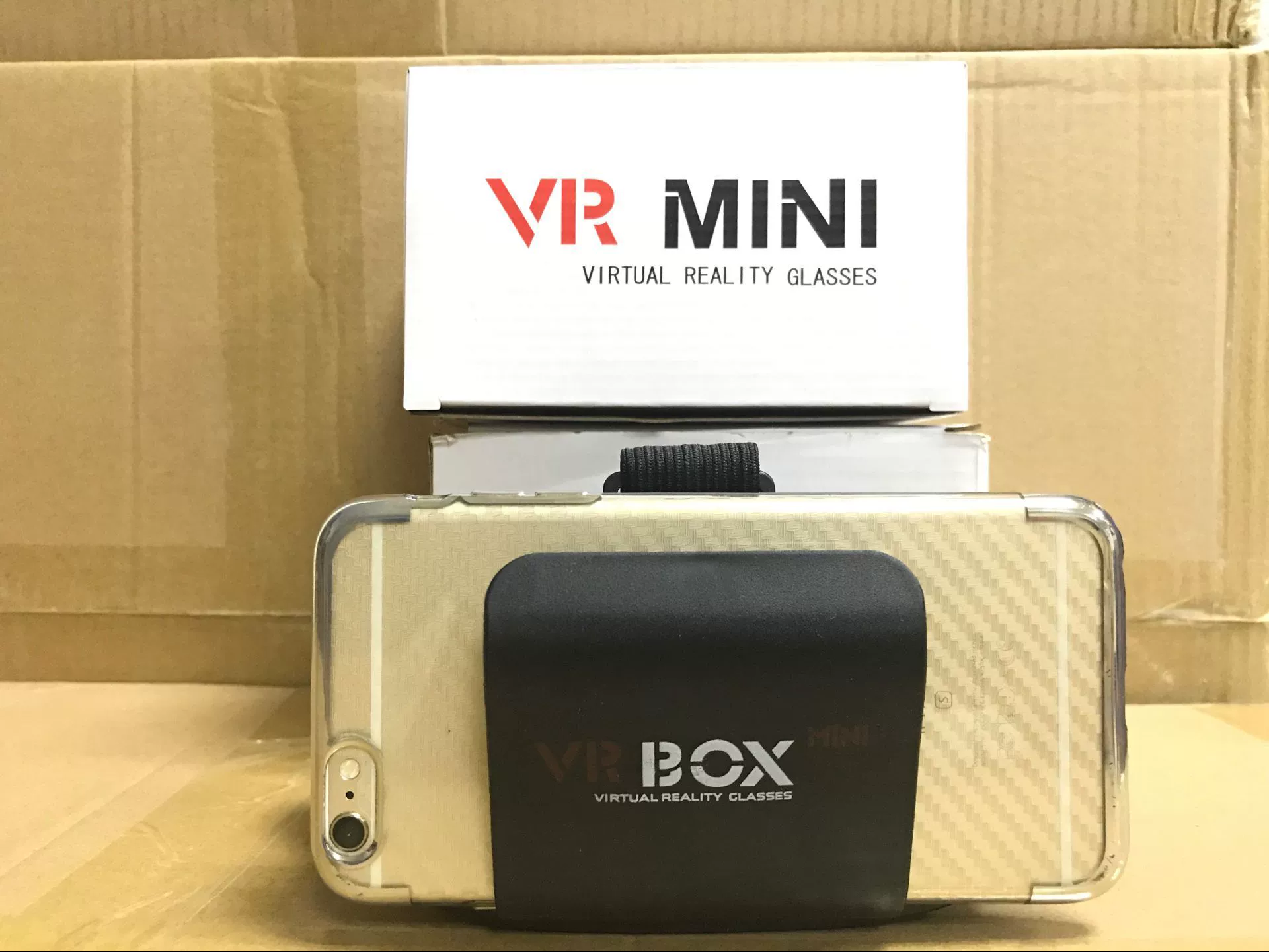 VR-гарнитура (VR BOX Mini) — мини-очки виртуальной реальности, 3D кино, совместимы с телефоном 4.7–6.1", черная