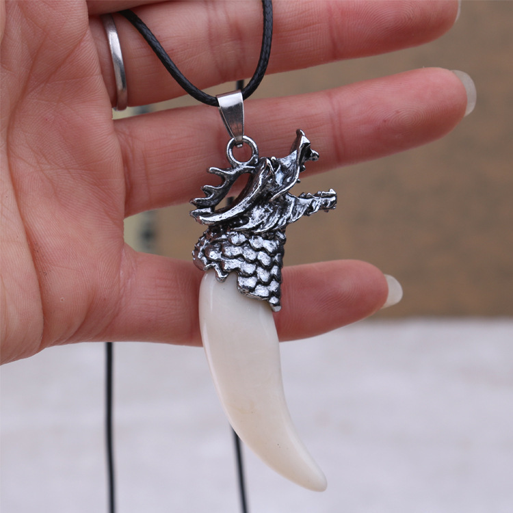 Dragon Teeth, Wolf Teeth Necklace, Personalized Totem, Male Head Pendant, Dominant Star, Same Style Punk Collar Chain_voghion.com