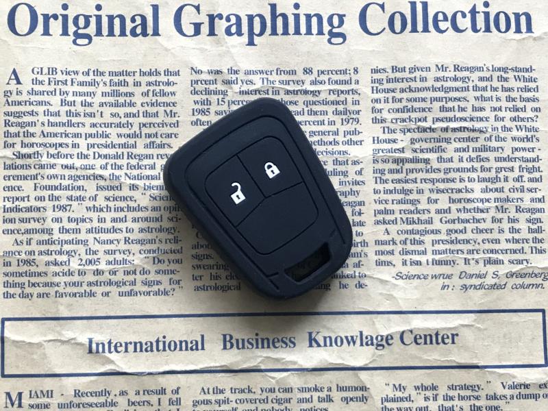 Suitable for Chevrolet Aveo Cruze Silicone Key Case Straight Type Special Car Remote Control Protective Cover Buckle