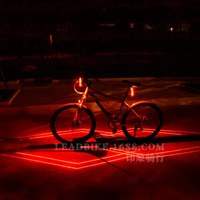 Ấn tượng Đi xe đạp Xe đạp Đèn hậu Người nhện Laser Đèn hậu USB Sạc đêm Cảnh báo Phụ kiện xe đạp leo núi nhẹ Đèn xe đạp