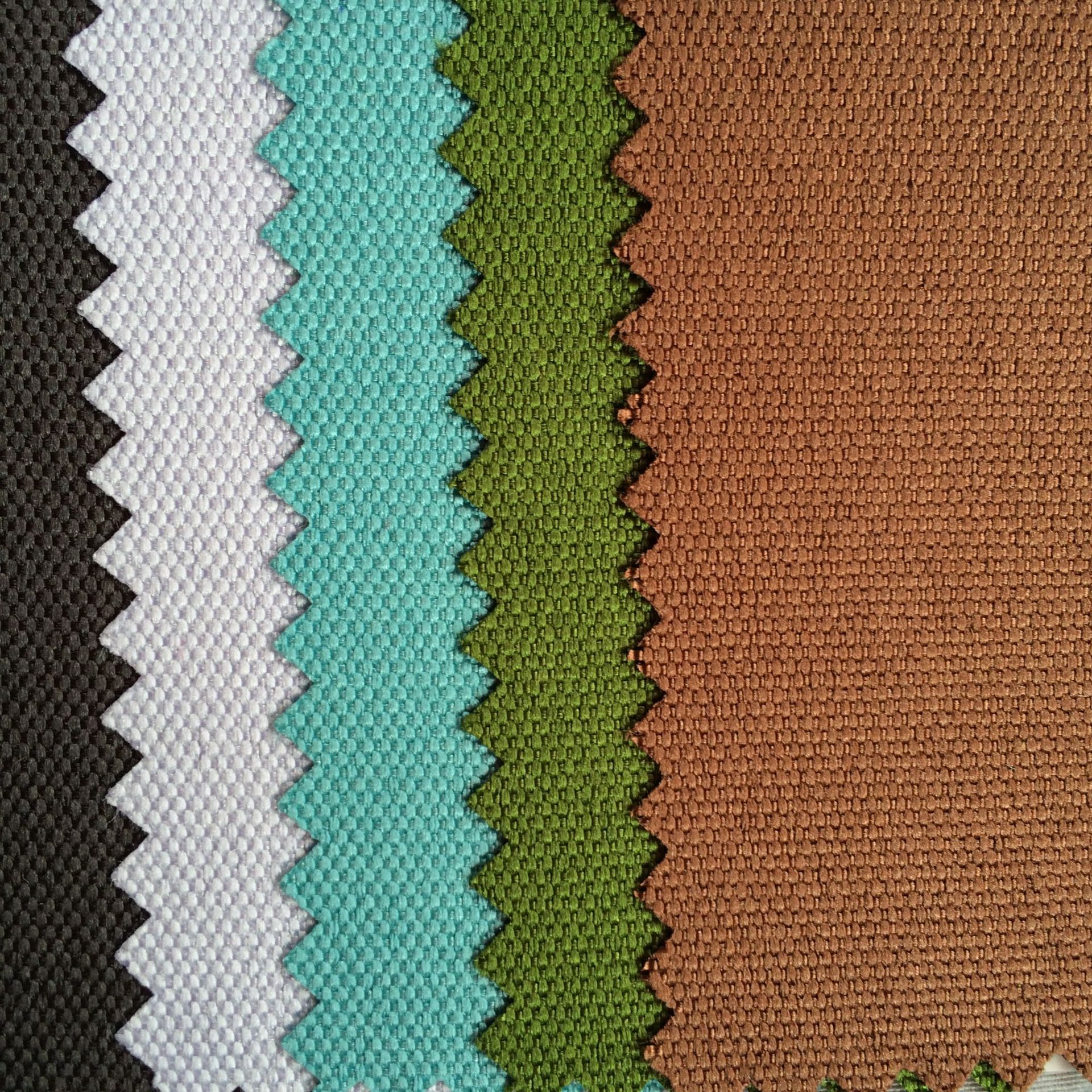 现货供应600D可提拉PU牛津布真丝箱包涤纶面料可提拉600D箱包面料