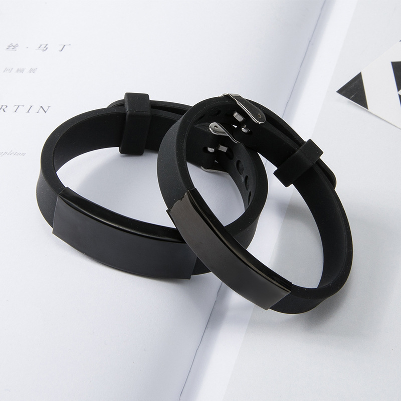New silicone men's bracelet versatile custom lettering European and American fashion trendy bracelet accessories cross-border spot New silicone men's bracelet versatile custom lettering European and American fashion trendy bracelet accessories cross-border spot