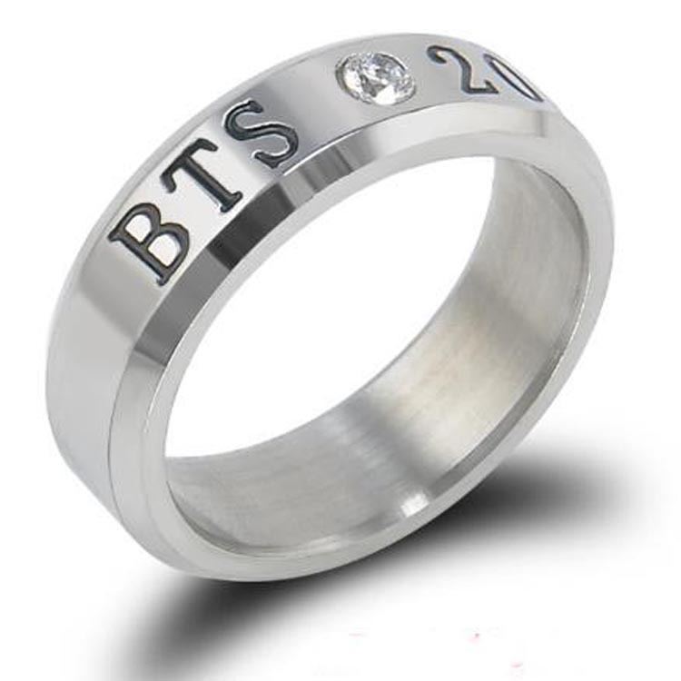 韩版新款BTS组合周边不锈钢戒指 名字戒指项链两用首饰批发