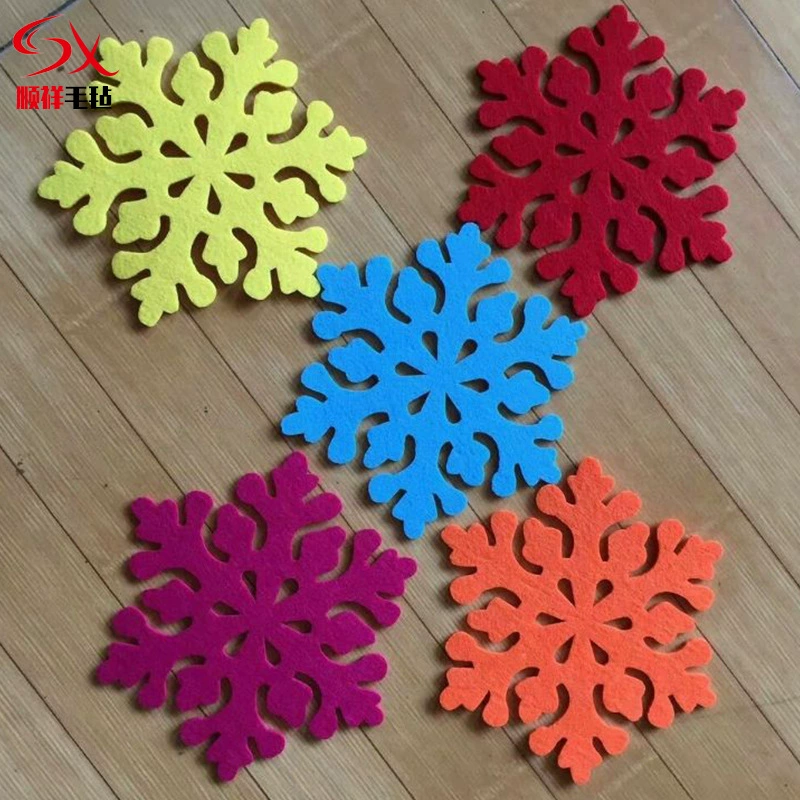 Трансграничный изготовленный на заказ войлочный коврик для чашки Рождество полый нескользящий коврик для чашки с едой креативный изоляционный впитывающий войлочный коврик для чашки