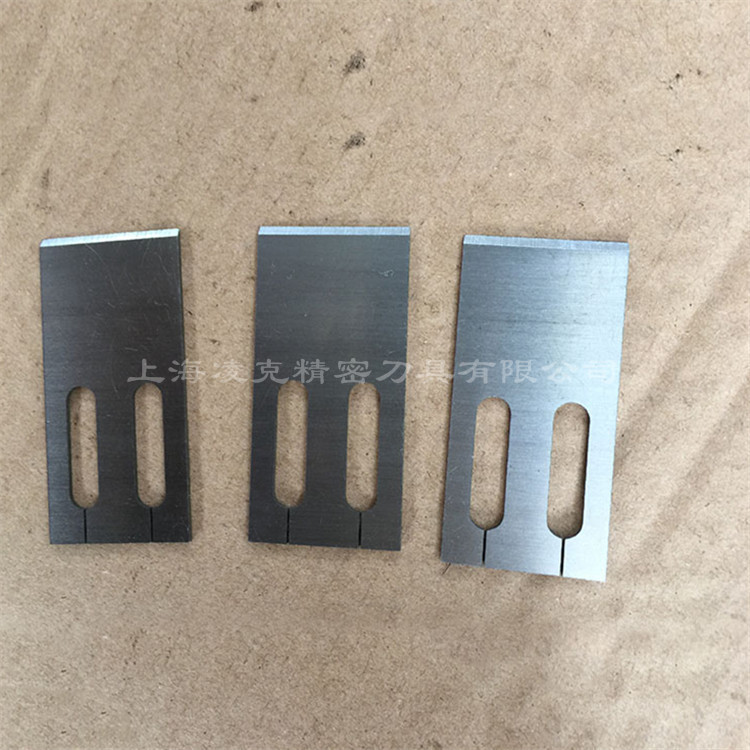 �иƬ���� �ӹ��������ε�Ƭ �������и��ޱߵ� ���ٸ�˺����