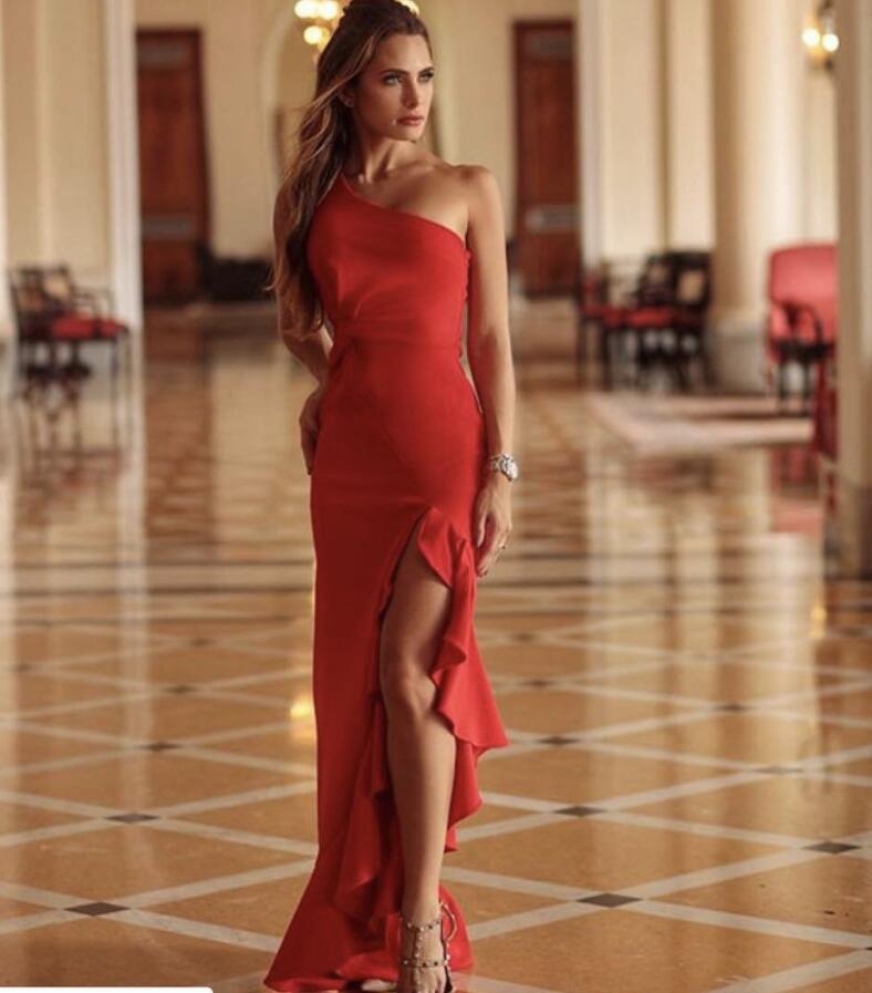 Elegantes Abendkleid Mit Rüschensaum Und Schlitz Für Damen_voghion.com