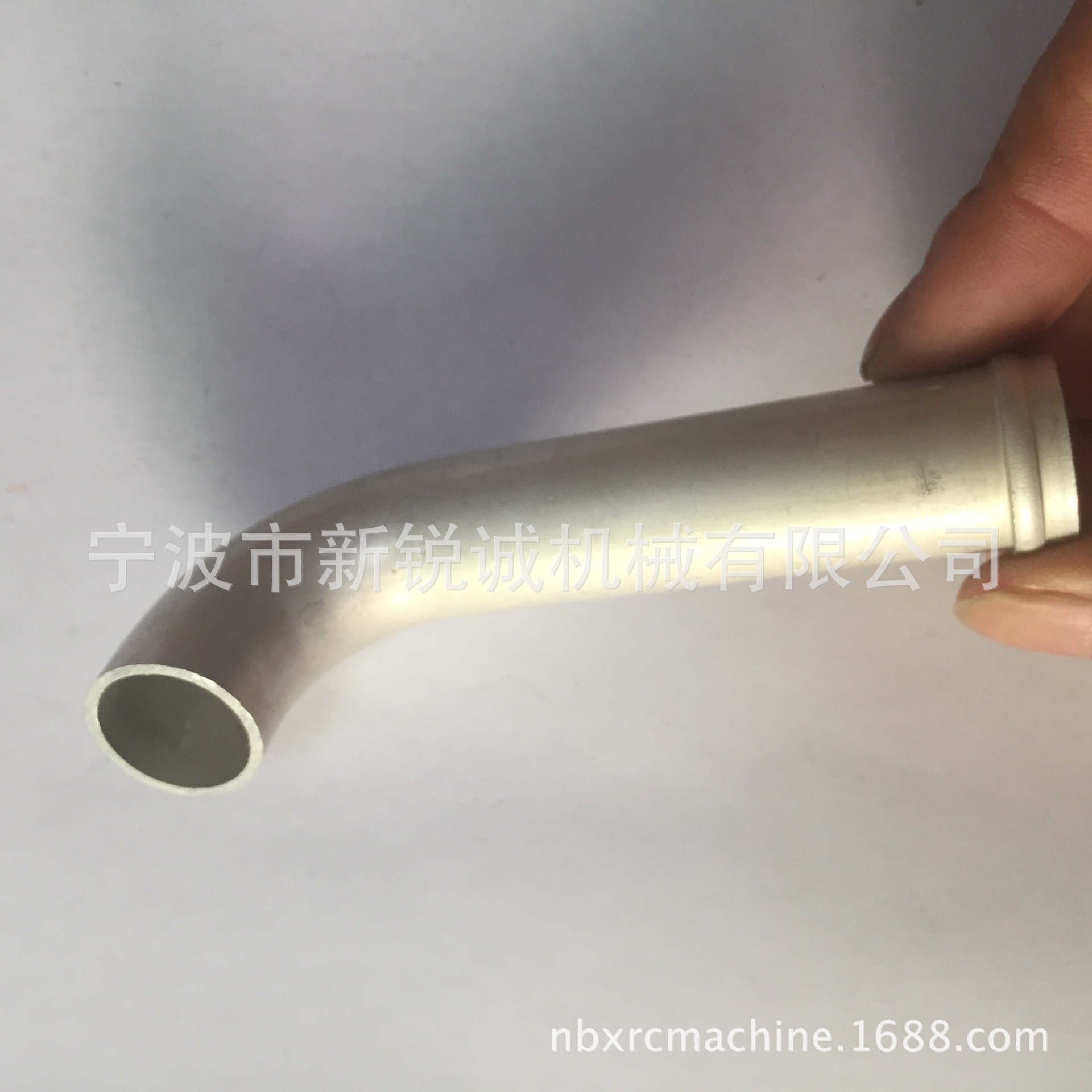 宁波工厂供应冲压件 铝弯管件 散热器水箱水室配件 汽车配件弯管