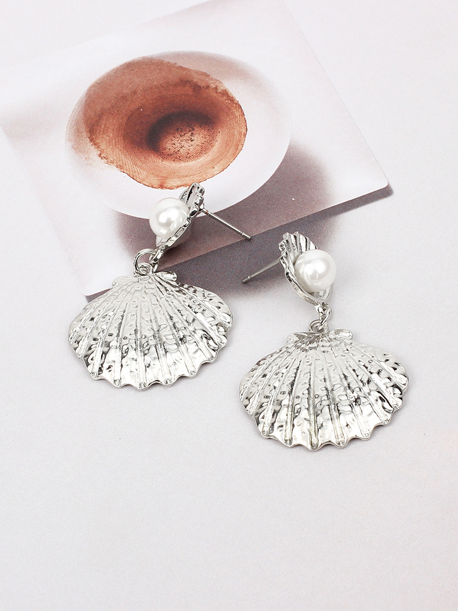 14g Weight No Inlaid Inlay Material Earrings Classification Copper Material Women'S Gender Rose Gold, Gold, Silver Color Hot-selling New Fashion Metal Gold-plated Shell Pearl Earrings For Women Wholesale 4