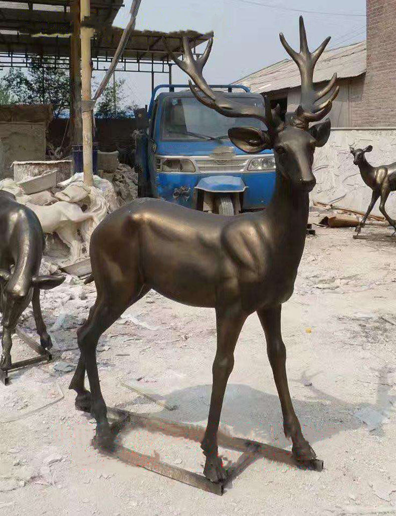 经典铜鹿雕塑