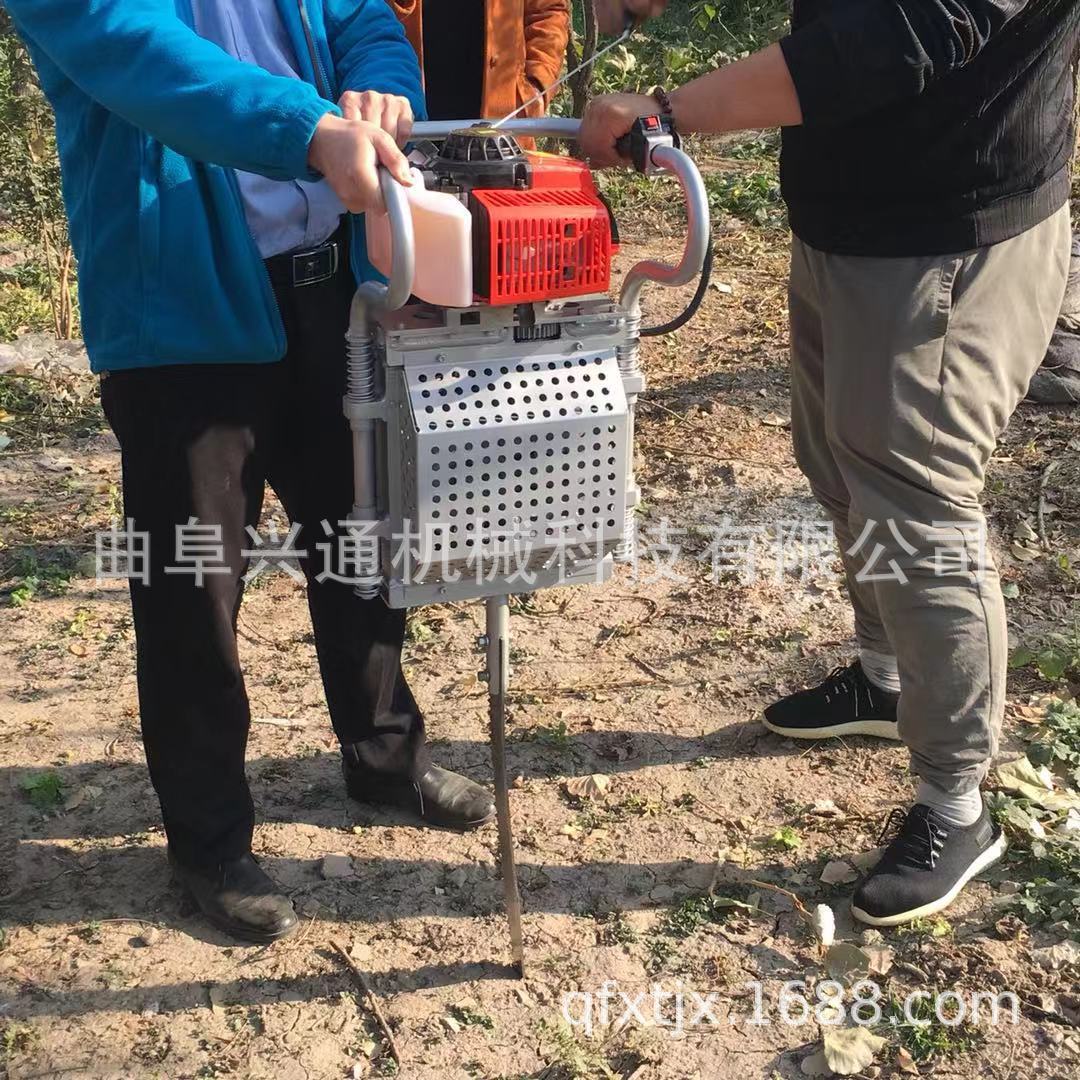 湖北铲式汽油起树挖树机铲式挖树机河南苗圃移栽锯齿挖树机